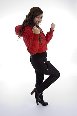 포토 JPG 해외이미지 백인 모델 응시 옷 여자 행복 포즈 신체 실내 한명 서기 미소 20대 세로 청춘 숫자 유행 기쁨 흰색 우승 화려 고립 승자 필승 혼자 해외202004 해외포토 서양인 문자 1 시선 감정 컬러 컨셉 모션 표정 사람 청년 내부 최고 파일형식 이미지허브