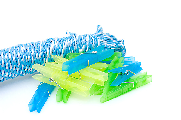 포토 JPG 해외이미지 옷 백그라운드 건조 매달리기 집게 사람없음 초록색 파란색 컬러풀 노란색 흰색 공구 업무 씻기 빨래 빨랫줄 플라스틱 클립 세탁기 빨래집게 바인더 고립 해외202004 해외포토 줄 컬러 가사 모션 재질 사무용품 청결 가전제품 도구 작업 파일형식 이미지허브