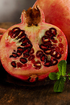 포토 JPG 해외이미지 음식 조각 백그라운드 과일 재료 콩 건강 사람없음 빨간색 시골 최고 거친 달콤 맛 자르기 허브 그림 아로마 석류 이국적 해외202004 해외포토 식물 컬러 컨셉 모션 곡류 파일형식 이미지허브