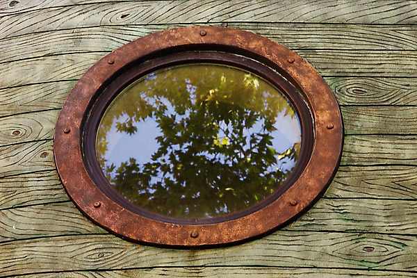 포토 JPG 해외이미지 응시 산업 벽 바다 백그라운드 요트 오렌지 창문 유리 추상 프레임 항해 사람없음 목재 반사 갈색 금속 장비 나사 원형 구멍 보호 널 철 부식 질감 복고 함선 해군 볼트 패널 구식 놋쇠 옛날 회복 해외202004 해외포토 도형 나무 시선 컬러 컨셉 무늬 배_교통 과일 재료 재질 군대 공구 파일형식 이미지허브