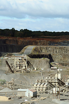 포토 JPG 해외이미지 산업 사람없음 금속 바위 작업 큼 발굴 로딩 석회암 채석 해외202004 해외포토 재질 암석 돌_바위 크기 파일형식 이미지허브