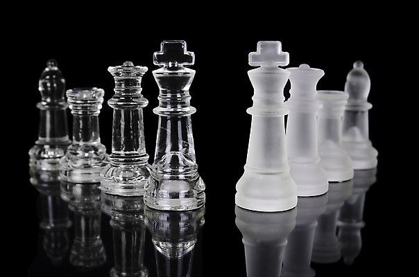 포토 JPG 해외이미지 스포츠 조각 컨셉 생각 비즈니스 모션 놀이 탁자 성공 사람없음 검은색 힘 경쟁 게임 흰색 체스말 체스 선택 계획 대표 왕 싸움 전쟁 체스판 전략 고립 지능 필승 해외202004 해외포토 컬러 가구 우승 말_게임 파일형식 이미지허브