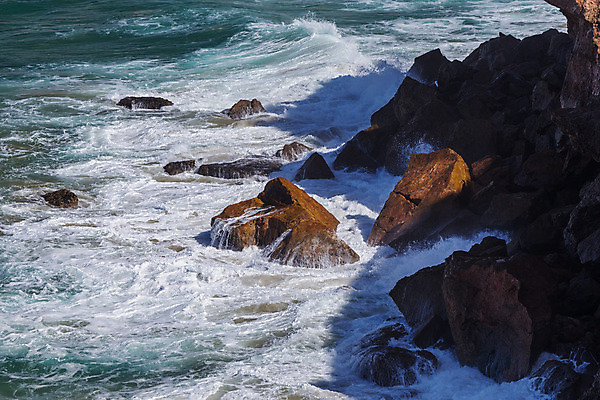 포토 JPG 해외이미지 파도 바다 섬 여행 백그라운드 모션 자연 조류 하늘 바람 날씨 풍경 사람없음 물 파란색 빛 힘 거품 젖음 흐름 바위 흰색 만 액체 떨어짐 빨래 지중해 포르투갈 분무기 폭풍 내추럴 단절 스플래쉬 해외202004 해외포토 자연요소 동물 유럽 컬러 컨셉 가사 돌_바위 생태계 파일형식 이미지허브