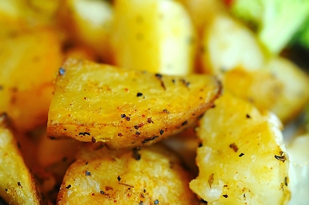 포토 JPG 해외이미지 접시 음식 채소 재료 감자 건강 요리 사람없음 노란색 식사 튀김 양념 그릴 향신료 서쪽 채식주의자 스타일 해외202004 해외포토 식기 컬러 주방용품 방향 채식 향미료 파일형식 이미지허브