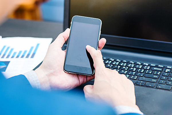 포토 JPG 해외이미지 직업 인터넷 비즈니스 통계 그래프 사람 사람없음 금융 노트북 컴퓨터 사무실 모니터 자료 결과 계획 위험 토론 고객 읽기 분석 동료 계약 속도 무역 보고서 시작 상담 문서 투자 바쁨 자원 진행 대출 개발 리뷰 마케팅 경제학 힙스터 해외202004 해외포토 교육 패션 산업 컨셉 관계 모션 경제 전자제품 파일형식 이미지허브