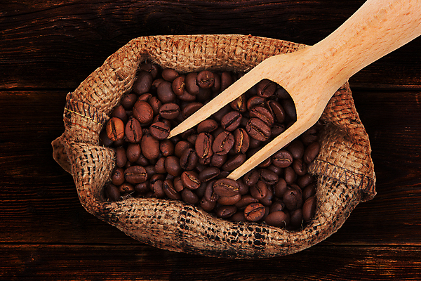 포토 JPG 해외이미지 전통 커피 음료 백그라운드 가방 아침 안테나 사람없음 목재 가로 농작물 갈색 숟가락 원두 수확 시골 거친 클래식 굽기 삼베 가득함 묘사 국자 질감 향기 아로마 자루 향 에스프레소 내추럴 모카 아라비카 카페인 해외202004 해외포토 주간 나무 잡화 컬러 컨셉 농업 재료 통신 주방용품 수저 구이 냄새 파일형식 천_직물 이미지허브