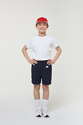 포토 JPG 스튜디오촬영 전신 외국인 해외기획촬영 남자 초등학생 어린이 허리손 모션 실내 한명 서기 미소 사람 동양인 앞모습 10대 일본인 즐거움 열정 체육복 캡 2015년일본 남자만 남자한명만 십대만 십대남자만 십대남자한명만 국내포토 모자_잡화 1 학생 감정 뷰포인트 포즈 청소년 표정 인종 내부 운동복 체육 파일형식