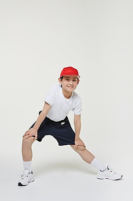 포토 JPG 스튜디오촬영 전신 외국인 해외기획촬영 남자 초등학생 어린이 포즈 모션 실내 허리숙이기 한명 서기 미소 사람 동양인 앞모습 10대 스트레칭 일본인 즐거움 열정 체육복 캡 2015년일본 남자만 남자한명만 십대만 십대남자만 십대남자한명만 국내포토 모자_잡화 1 학생 감정 뷰포인트 청소년 표정 숙이기 인종 내부 운동복 운동 체육 파일형식