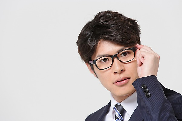 포토 JPG 스튜디오촬영 외국인 해외기획촬영 라이프스타일 남자 안경 비즈니스 모션 실내 한명 서기 사람 동양인 정장 손짓 상반신 20대 청년 성인 앞모습 비즈니스라이프 잡기 직장인 비즈니스맨 일본인 2015년일본 남자만 남자한명만 성인남자만 청년만 청년남자만 청년남자한명만 성인한명만 성인남자한명만 성인만 안경낌 국내포토 직업 1 잡화 옷 뷰포인트 인종 내부 생활 파일형식