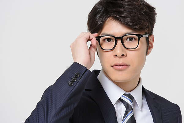 포토 JPG 스튜디오촬영 외국인 해외기획촬영 라이프스타일 남자 안경 비즈니스 모션 실내 한명 서기 사람 동양인 정장 손짓 상반신 20대 청년 성인 앞모습 비즈니스라이프 잡기 직장인 비즈니스맨 일본인 2015년일본 남자만 남자한명만 성인남자만 청년만 청년남자만 청년남자한명만 성인한명만 성인남자한명만 성인만 안경낌 국내포토 직업 1 잡화 옷 뷰포인트 인종 내부 생활 파일형식