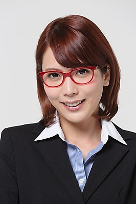 포토 JPG 스튜디오촬영 외국인 해외기획촬영 라이프스타일 여자 안경 비즈니스 모션 실내 한명 서기 미소 사람 동양인 정장 상반신 20대 청년 성인 앞모습 비즈니스라이프 직장인 비즈니스우먼 일본인 2015년일본 여자만 여자한명만 성인여자만 청년만 청년여자만 성인한명만 청년여자한명만 성인여자한명만 성인만 국내포토 직업 1 잡화 옷 뷰포인트 표정 인종 내부 생활 파일형식