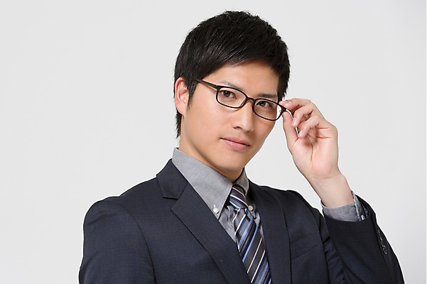 포토 JPG 스튜디오촬영 외국인 해외기획촬영 라이프스타일 남자 안경 비즈니스 모션 실내 한명 서기 사람 동양인 정장 손짓 상반신 20대 청년 성인 앞모습 비즈니스라이프 잡기 직장인 비즈니스맨 일본인 2015년일본 남자만 남자한명만 성인남자만 청년만 청년남자만 청년남자한명만 성인한명만 성인남자한명만 성인만 안경낌 국내포토 직업 1 잡화 옷 뷰포인트 인종 내부 생활 파일형식