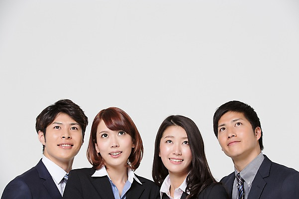 포토 JPG 스튜디오촬영 외국인 해외기획촬영 라이프스타일 응시 여자 남자 비즈니스 모션 함께함 실내 서기 미소 사람 동양인 정장 여러명 상반신 20대 청년 성인 앞모습 비즈니스라이프 올려보기 직장인 비즈니스맨 비즈니스우먼 일본인 동료 2015년일본 청년만 성인만 국내포토 직업 시선 옷 뷰포인트 다수 컨셉 관계 표정 인종 내부 생활 파일형식