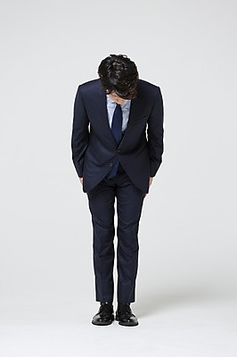 포토 JPG 스튜디오촬영 전신 외국인 해외기획촬영 라이프스타일 남자 비즈니스 모션 실내 한명 서기 사람 동양인 정장 20대 청년 성인 앞모습 비즈니스라이프 예절 인사 직장인 비즈니스맨 일본인 2015년일본 남자만 남자한명만 성인남자만 청년만 청년남자만 청년남자한명만 성인한명만 성인남자한명만 성인만 국내포토 직업 1 옷 뷰포인트 인종 내부 생활 파일형식