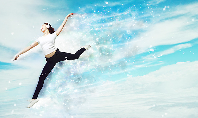 JPG 편집이미지 여자 포즈 한명 사람 동양인 성인 헤드셋 한국인 춤 화려 우아함 디지털합성 역동적 특별함 디지털아트 다이나믹 여자만 여자한명만 성인여자만 성인만 편집실사 1 음향기기 컨셉 문화예술 인종 헤드폰 CG 파일형식