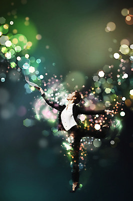 JPG 편집이미지 여자 포즈 한명 사람 동양인 정장 성인 한국인 비즈니스우먼 화려 우아함 디지털합성 역동적 보케 특별함 디지털아트 다이나믹 여자만 여자한명만 성인여자만 성인만 편집실사 1 옷 컨셉 비즈니스 인종 직장인 CG 파일형식