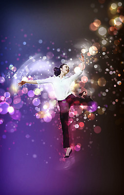 JPG 편집이미지 여자 포즈 한명 사람 동양인 정장 성인 한국인 비즈니스우먼 화려 우아함 디지털합성 역동적 보케 특별함 디지털아트 다이나믹 여자만 여자한명만 성인여자만 성인만 편집실사 1 옷 컨셉 비즈니스 인종 직장인 CG 파일형식