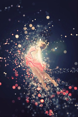 JPG 편집이미지 여자 포즈 한명 사람 동양인 성인 한국인 춤 화려 우아함 디지털합성 역동적 보케 특별함 디지털아트 다이나믹 여자만 여자한명만 성인여자만 성인만 편집실사 1 컨셉 문화예술 인종 CG 파일형식