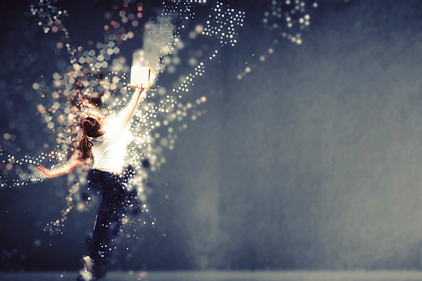 JPG 편집이미지 여자 포즈 한명 사람 동양인 성인 한국인 춤 화려 우아함 디지털합성 역동적 보케 특별함 디지털아트 다이나믹 여자만 여자한명만 성인여자만 성인만 편집실사 1 컨셉 문화예술 인종 CG 파일형식