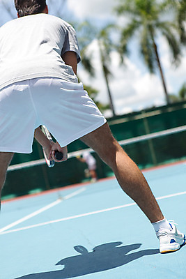 포토 JPG 주간 전신 서양인 외국인 백인 해외기획촬영 라이프스타일 남자 스포츠 맨라이프 모션 태국 운동선수 서기 들기 사람 20대 성인 야외 두명 앞모습 뒷모습 운동복 운동 경기장 테니스 라켓 테니스라켓 네트 집중 2015년태국 남자만 성인남자만 청년만 청년남자만 성인만 국내포토 자연요소 옷 아시아 스포츠용품 뷰포인트 컨셉 스포츠시설 건강 인종 청년 생활 구기 파일형식