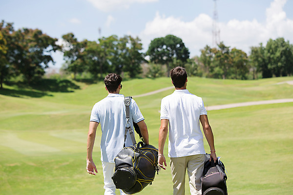 포토 JPG 주간 서양인 외국인 나무 식물 백인 구름 해외기획촬영 라이프스타일 남자 스포츠 맨라이프 골프 모션 골프장 태국 필드 하늘 들기 사람 잔디 상반신 20대 성인 야외 두명 뒷모습 운동 걷기 골프가방 2015년태국 남자만 성인남자만 청년만 청년남자만 성인만 국내포토 자연요소 아시아 뷰포인트 가방 스포츠시설 골프용품 건강 인종 청년 생활 구기 파일형식