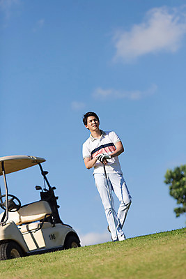 포토 JPG 주간 전신 구름 해외기획촬영 라이프스타일 응시 남자 스포츠 맨라이프 골프 모션 골프장 태국 필드 하늘 한명 서기 들기 사람 동양인 잔디 20대 성인 야외 앞모습 운동 한국인 골프카트 2015년태국 남자만 남자한명만 성인남자만 청년만 청년남자만 청년남자한명만 성인한명만 성인남자한명만 성인만 국내포토 자연요소 식물 1 시선 아시아 뷰포인트 스포츠시설 골프용품 건강 인종 청년 생활 구기 파일형식