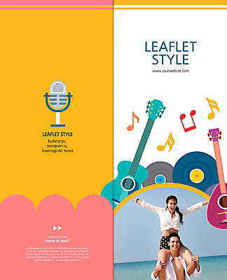 PSD 서양인 외국인 백인 템플릿 편집 표지디자인 북디자인 커플 출판디자인 계절 여자 표지 남자 악기 음악 리플렛 바다 여행 백그라운드 2단접지 북커버 음표 휴가 웃음 사람 팜플렛 상반신 20대 성인 두명 여름 여름휴가 바캉스 기타 목말 마이크 청년만 성인만 이미지템플릿 기호 음향기기 관계 모션 현악기 문화예술 표정 인종 청년 파일형식 여름_계절