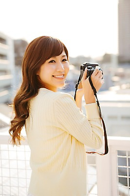 포토 JPG 주간 외국인 해외기획촬영 우먼라이프 라이프스타일 여자 여유 모션 한명 서기 들기 사람 동양인 풍경 상반신 성인 취미 야외 뒷모습 30대 카메라 사진촬영 뒤돌아보기 일본인 상쾌 기념사진 찍기 2015년일본 여자만 여자한명만 성인여자만 성인한명만 성인여자한명만 장년만 장년여자만 장년여자한명만 성인만 국내포토 자연요소 1 감정 뷰포인트 인종 생활 장년 전자제품 촬영 파일형식