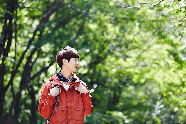 포토 JPG 주간 나무 식물 라이프스타일 응시 남자 여유 맨라이프 배낭 모션 자연 산 한국 한명 서기 미소 사람 동양인 상반신 20대 성인 야외 앞모습 등산 한국인 등산복 상쾌 경기도 양평 유명산 남자만 남자한명만 성인남자만 청년만 청년남자만 청년남자한명만 성인한명만 성인남자한명만 성인만 국내포토 자연요소 1 시선 옷 감정 아시아 뷰포인트 가방 표정 인종 청년 생활 트래킹 생태계 파일형식