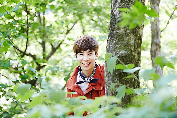 포토 JPG 주간 나무 식물 라이프스타일 남자 여유 맨라이프 모션 자연 휴식 산 한국 한명 서기 미소 사람 동양인 상반신 20대 성인 야외 앞모습 등산 한국인 등산복 상쾌 경기도 양평 유명산 남자만 남자한명만 성인남자만 청년만 청년남자만 청년남자한명만 성인한명만 성인남자한명만 성인만 국내포토 자연요소 1 옷 감정 아시아 뷰포인트 컨셉 표정 인종 청년 생활 트래킹 생태계 파일형식