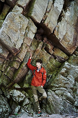 포토 JPG 주간 전신 라이프스타일 응시 남자 여유 맨라이프 배낭 모션 자연 휴식 산 한국 한명 미소 사람 동양인 20대 성인 야외 앞모습 기댐 등산 한국인 돌_바위 바위 등산복 상쾌 경기도 양평 유명산 남자만 남자한명만 성인남자만 청년만 청년남자만 청년남자한명만 성인한명만 성인남자한명만 성인만 국내포토 자연요소 1 시선 옷 감정 아시아 뷰포인트 컨셉 가방 표정 인종 청년 생활 트래킹 생태계 파일형식