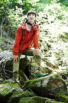 포토 JPG 주간 전신 나무 식물 라이프스타일 응시 남자 여유 맨라이프 배낭 모션 자연 휴식 산 한국 이끼 한명 서기 사람 동양인 20대 성인 야외 앞모습 등산 한국인 돌_바위 바위 등산복 상쾌 경기도 양평 유명산 남자만 남자한명만 성인남자만 청년만 청년남자만 청년남자한명만 성인한명만 성인남자한명만 성인만 국내포토 자연요소 1 시선 옷 감정 아시아 뷰포인트 컨셉 가방 인종 청년 생활 트래킹 생태계 파일형식