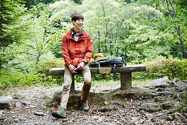 포토 JPG 주간 전신 나무 식물 라이프스타일 응시 남자 여유 맨라이프 의자 배낭 모션 자연 휴식 산 한국 한명 미소 사람 앉기 동양인 20대 성인 야외 앞모습 등산 한국인 등산복 상쾌 경기도 양평 유명산 남자만 남자한명만 성인남자만 청년만 청년남자만 청년남자한명만 성인한명만 성인남자한명만 성인만 국내포토 자연요소 1 시선 옷 감정 아시아 뷰포인트 가구 컨셉 가방 표정 인종 청년 생활 트래킹 생태계 파일형식