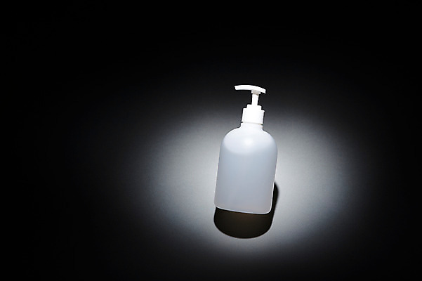 포토 JPG 스튜디오촬영 검은배경 건강 사람없음 청결 위생 세정제 위생관리 손세정제 핸드워시 국내포토 백그라운드 실내 관리 위생용품 검은색 파일형식