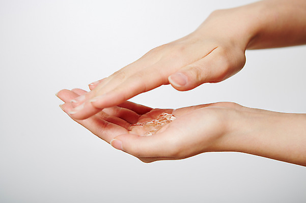 포토 JPG 스튜디오촬영 손 건강 한명 사람 신체부위 청결 위생 세정제 위생관리 손세정제 핸드워시 국내포토 1 실내 관리 위생용품 파일형식