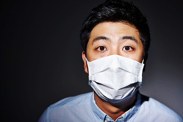 포토 JPG 스튜디오촬영 남자 건강 마스크 한명 사람 동양인 성인 청결 한국인 위생 위생관리 남자만 남자한명만 성인남자만 성인만 코로나바이러스 국내포토 1 실내 관리 인종 바이러스 파일형식