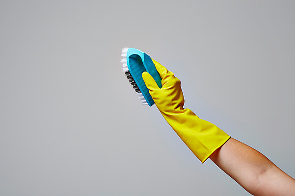 포토 JPG 스튜디오촬영 손 건강 한명 사람 신체부위 청결 붓 위생 청소도구 고무장갑 위생관리 국내포토 1 장갑 실내 관리 도구 청소 고무 파일형식