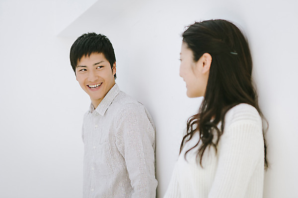 포토 JPG 스튜디오촬영 외국인 해외기획촬영 라이프스타일 커플 여자 남자 여유 커플라이프 모션 실내 서기 미소 사람 동양인 상반신 20대 성인 두명 옆모습 마주보기 편안함 일본인 2015년일본 청년만 성인만 국내포토 감정 뷰포인트 관계 표정 인종 청년 내부 생활 감각 파일형식