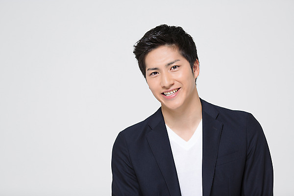 포토 JPG 스튜디오촬영 외국인 해외기획촬영 라이프스타일 남자 맨라이프 모션 실내 한명 서기 미소 사람 동양인 상반신 20대 성인 앞모습 일본인 2015년일본 남자만 남자한명만 성인남자만 청년만 청년남자만 청년남자한명만 성인한명만 성인남자한명만 성인만 국내포토 1 뷰포인트 표정 인종 청년 내부 생활 파일형식