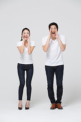 포토 JPG 스튜디오촬영 전신 외국인 해외기획촬영 라이프스타일 커플 여자 남자 커플라이프 모션 함께함 실내 사랑 서기 사람 동양인 손짓 20대 성인 두명 앞모습 다정 외침 일본인 2015년일본 청년만 성인만 국내포토 감정 뷰포인트 컨셉 관계 인종 청년 내부 생활 소리 파일형식