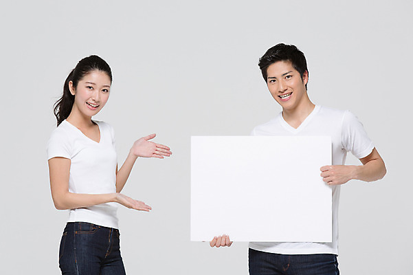 포토 JPG 스튜디오촬영 외국인 해외기획촬영 라이프스타일 배너 커플 여자 남자 커플라이프 모션 사각프레임 함께함 광고판 실내 사랑 서기 미소 들기 사람 동양인 손짓 상반신 20대 성인 두명 앞모습 다정 일본인 알림 2015년일본 청년만 성인만 국내포토 감정 뷰포인트 컨셉 관계 프레임 알림판 표정 인종 청년 내부 생활 사각형 판 파일형식