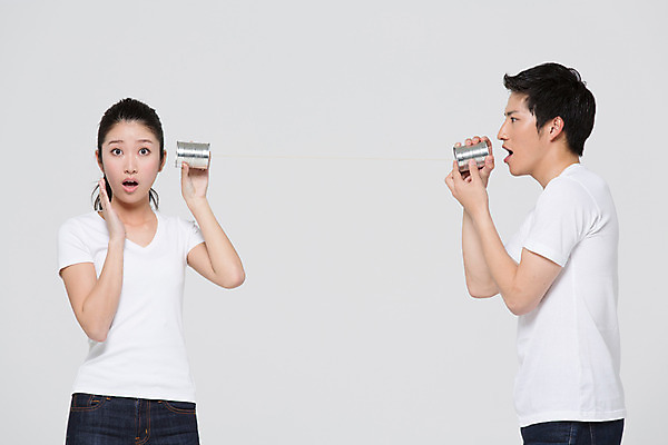 포토 JPG 스튜디오촬영 외국인 해외기획촬영 라이프스타일 커플 여자 남자 커플라이프 모션 함께함 실내 말하기 사랑 서기 들기 사람 동양인 상반신 20대 성인 두명 앞모습 옆모습 다정 듣기 캔 일본인 통화 2015년일본 청년만 성인만 국내포토 감정 뷰포인트 컨셉 관계 인종 청년 내부 생활 파일형식