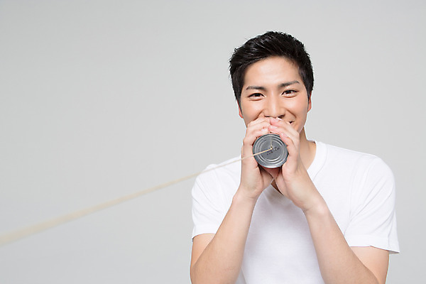 포토 JPG 스튜디오촬영 외국인 해외기획촬영 라이프스타일 남자 맨라이프 모션 실내 말하기 한명 서기 미소 들기 사람 동양인 상반신 20대 성인 앞모습 캔 일본인 통화 2015년일본 남자만 남자한명만 성인남자만 청년만 청년남자만 청년남자한명만 성인한명만 성인남자한명만 성인만 국내포토 1 뷰포인트 표정 인종 청년 내부 생활 파일형식