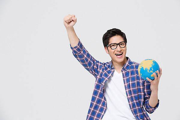 포토 JPG 스튜디오촬영 외국인 해외기획촬영 라이프스타일 남자 안경 대학생 모션 대학생라이프 실내 한명 서기 미소 들기 사람 동양인 손짓 상반신 20대 성인 앞모습 지구본 파이팅 일본인 2015년일본 남자만 남자한명만 성인남자만 청년만 청년남자만 청년남자한명만 성인한명만 성인남자한명만 성인만 안경낌 국내포토 1 학생 잡화 뷰포인트 표정 인종 청년 내부 생활 파일형식