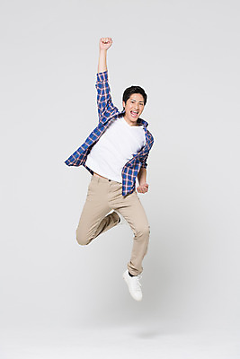 포토 JPG 스튜디오촬영 전신 외국인 해외기획촬영 라이프스타일 남자 대학생 모션 대학생라이프 실내 한명 사람 동양인 손짓 20대 성인 앞모습 점프 파이팅 일본인 2015년일본 남자만 남자한명만 성인남자만 청년만 청년남자만 청년남자한명만 성인한명만 성인남자한명만 성인만 국내포토 1 학생 뷰포인트 인종 청년 내부 생활 파일형식