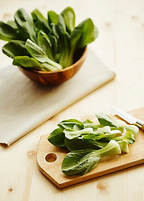 포토 JPG 스튜디오촬영 그릇 음식 채소 식재료 실내 사람없음 아웃포커스 칼 청경채 레시피 도마체조 믹싱볼 국내포토 식기 촬영기법 내부 체조 파일형식