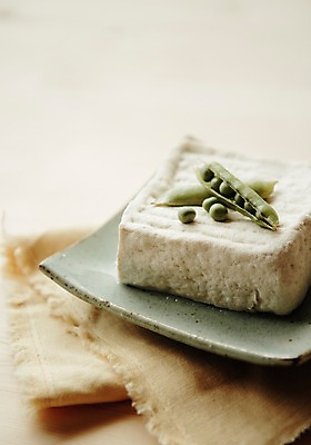 포토 JPG 스튜디오촬영 접시 음식 식재료 콩 실내 사람없음 천 완두콩 두부 레시피 국내포토 식기 곡류 내부 직물 파일형식