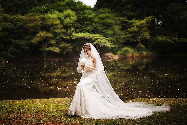 포토 JPG 주간 전신 라이프스타일 여자 호수 신부 부케 웨딩드레스 결혼 의자 모션 자연 한국 한명 들기 사람 앉기 동양인 성인 야외 앞모습 30대 제주도 한국인 우아함 순수 상쾌 특별함 웨딩라이프 여자만 여자한명만 성인여자만 성인한명만 성인여자한명만 장년만 장년여자만 장년여자한명만 성인만 국내포토 자연요소 1 드레스 감정 아시아 뷰포인트 꽃다발 가구 컨셉 인종 이벤트 생활 장년 생태계 파일형식