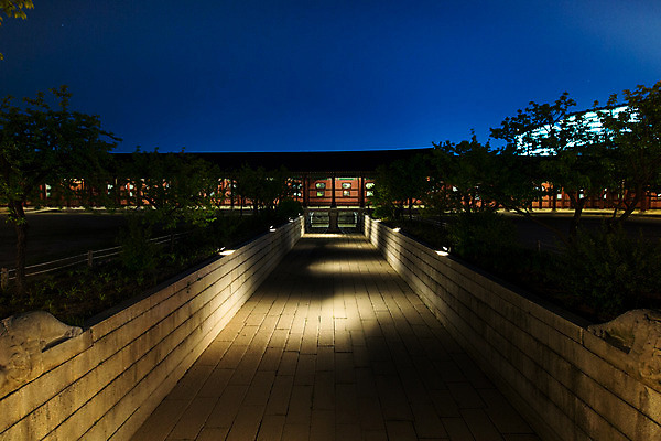 포토 JPG 한국문화 건축물 백그라운드 야경 조명 서울 사람없음 야외 관광지 궁전 분위기 경복궁 과거 영제교 국내포토 동양문화 건축 여행 컨셉 고건축 한국 다리_건축물 야간 파일형식 풍경_경치