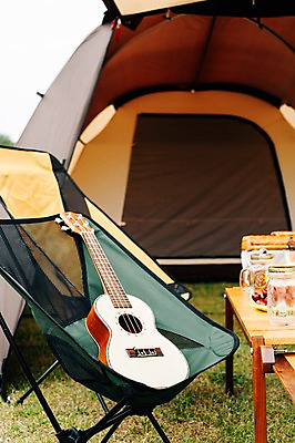 포토 JPG 주간 악기 음식 의자 탁자 한국 텐트 사람없음 야외 캠핑 기타 오브젝트 강원도 양양군 국내포토 자연요소 아시아 음악 가구 현악기 레저 캠핑도구 파일형식